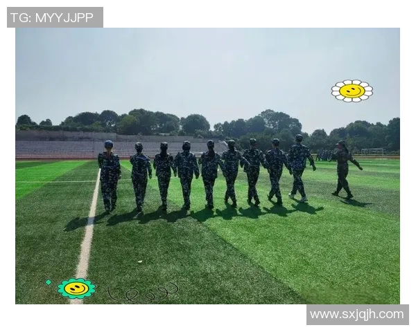 部队积极推广足球运动增强士兵体能与团队协作能力